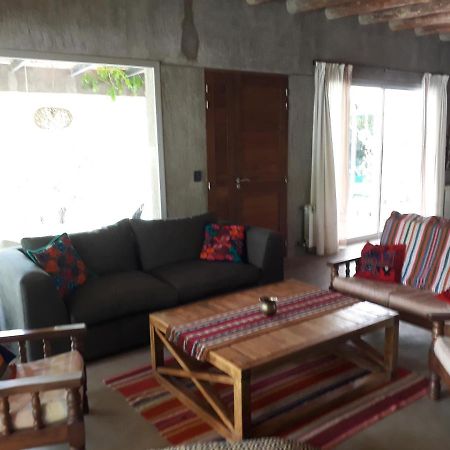 Casa Los Cerezos En Chacras De Coria Εξωτερικό φωτογραφία