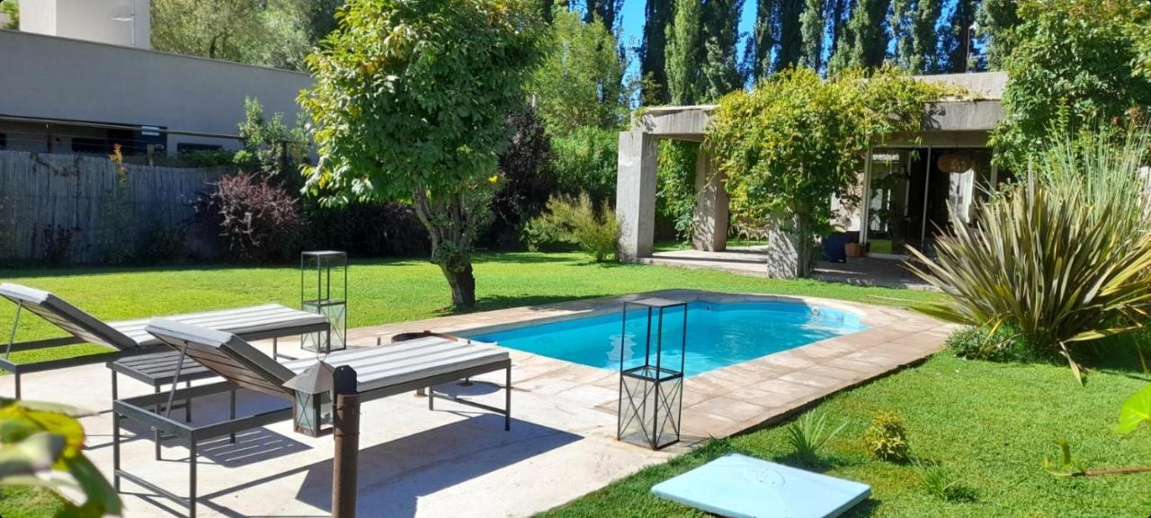Casa Los Cerezos En Chacras De Coria Εξωτερικό φωτογραφία